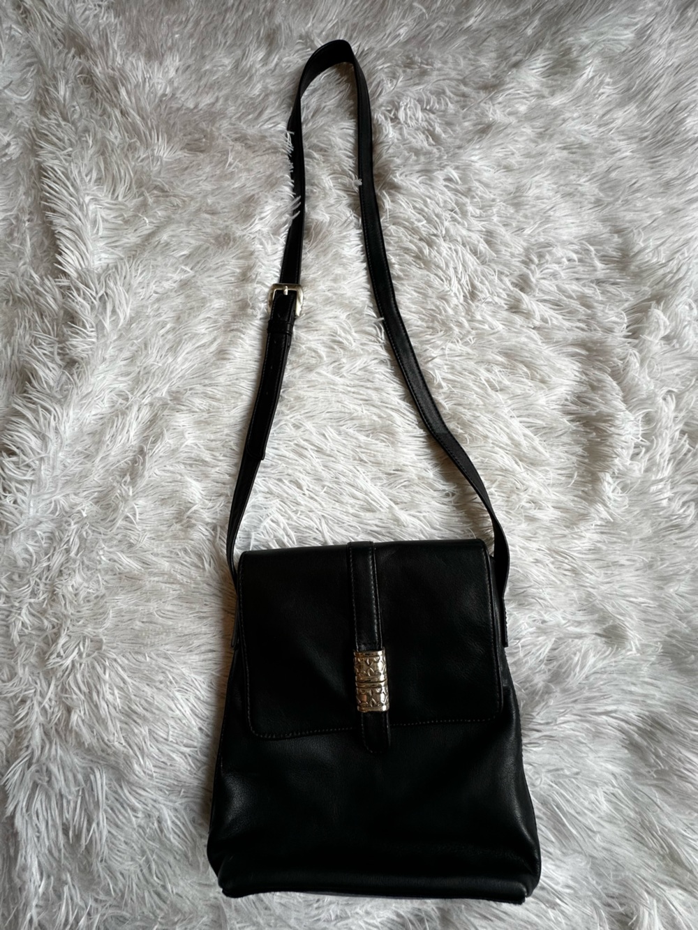 Vintage Fossil Black Crossbody Bag with Silver-Tone Buckle